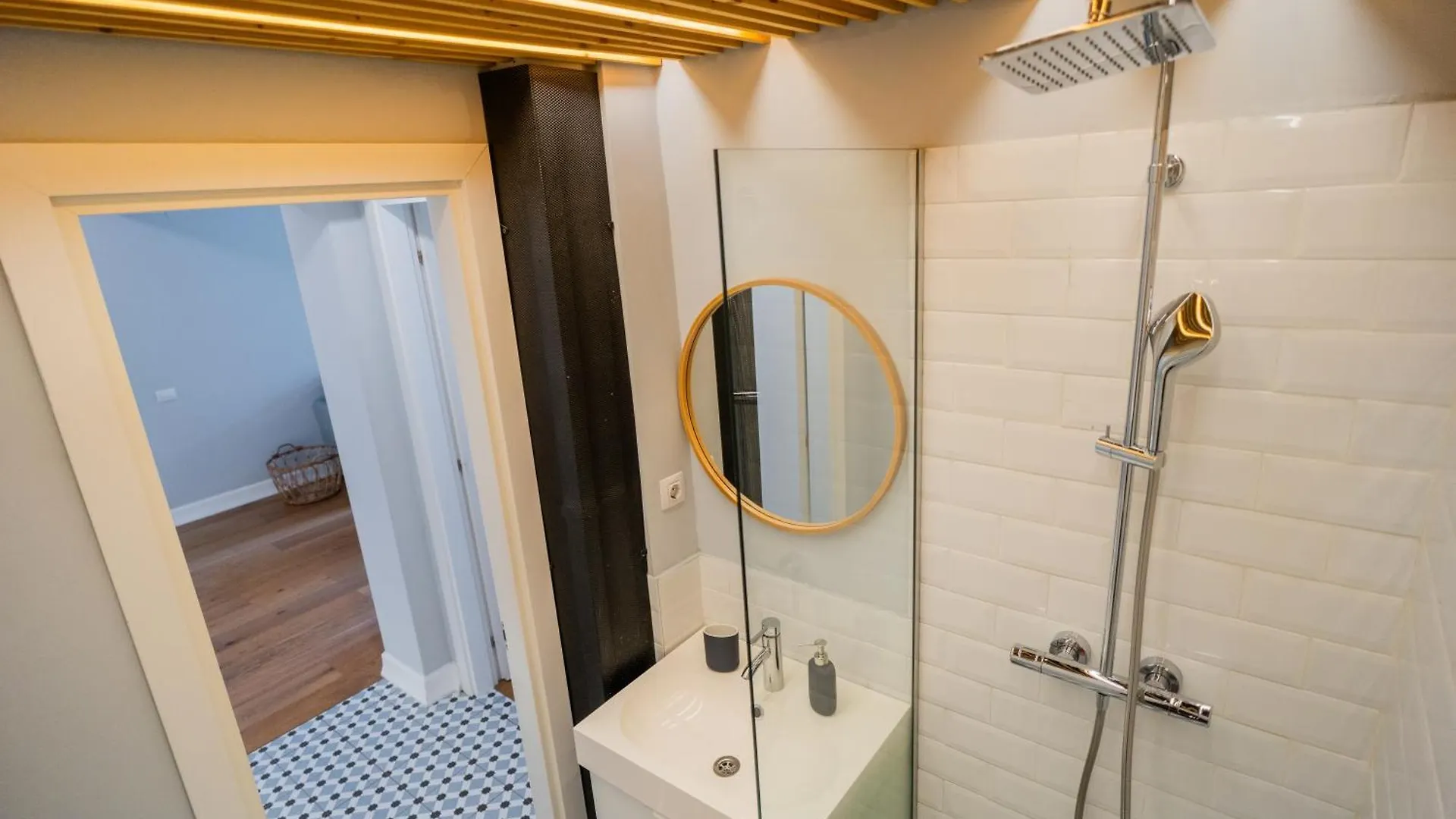 Boutique Luxury Apartment - Alhambra Bucharest Romania